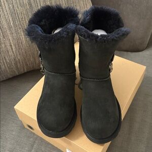 Ugg Womens Azalea Boot Size woman 5